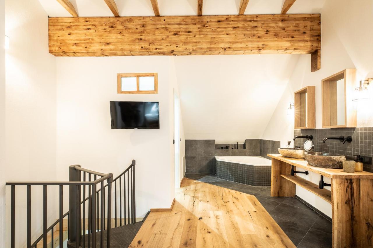 Alte Baeckerei Appartement Bescheid Buitenkant foto