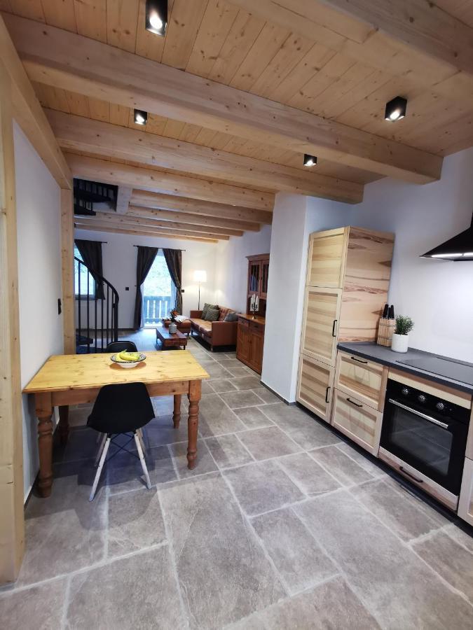 Alte Baeckerei Appartement Bescheid Buitenkant foto