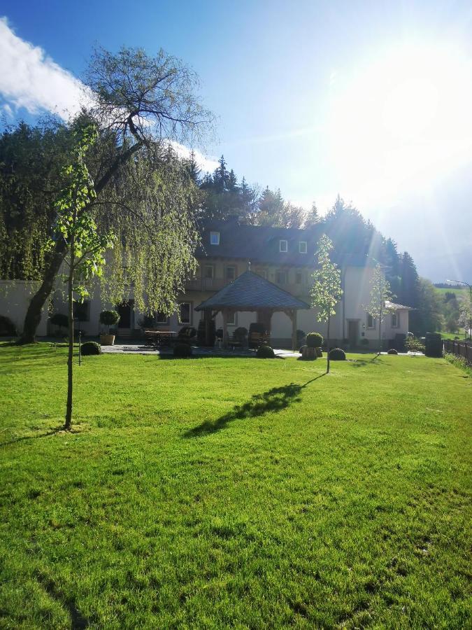 Alte Baeckerei Appartement Bescheid Buitenkant foto