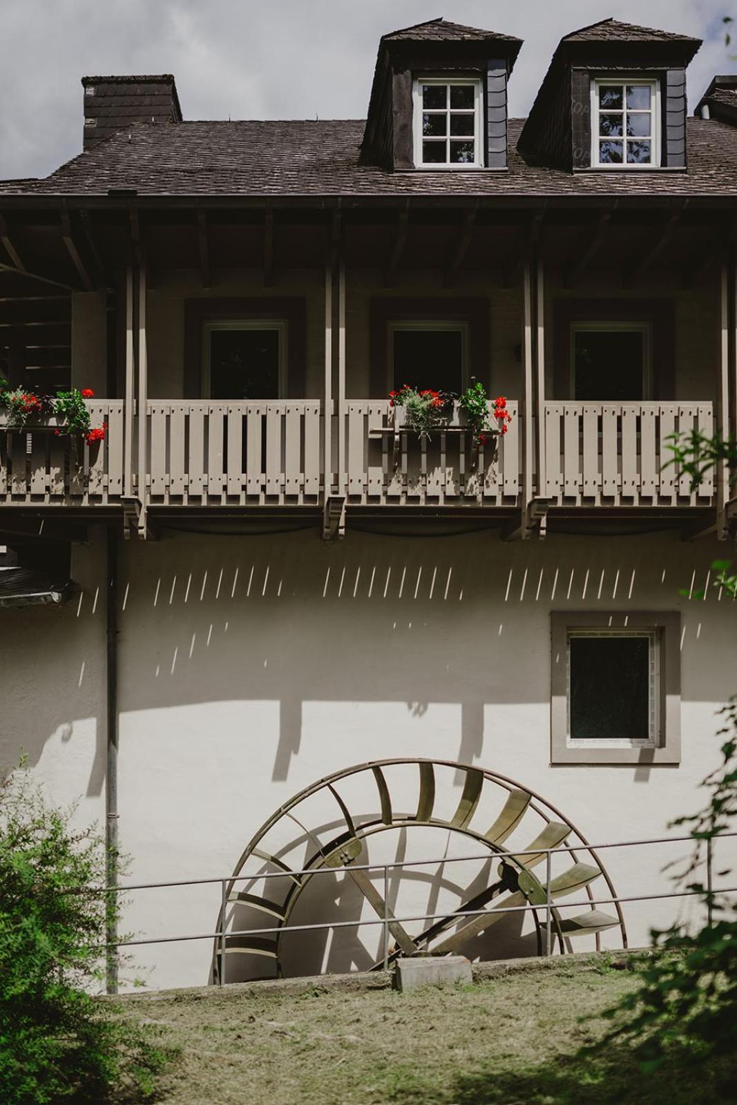 Alte Baeckerei Appartement Bescheid Buitenkant foto