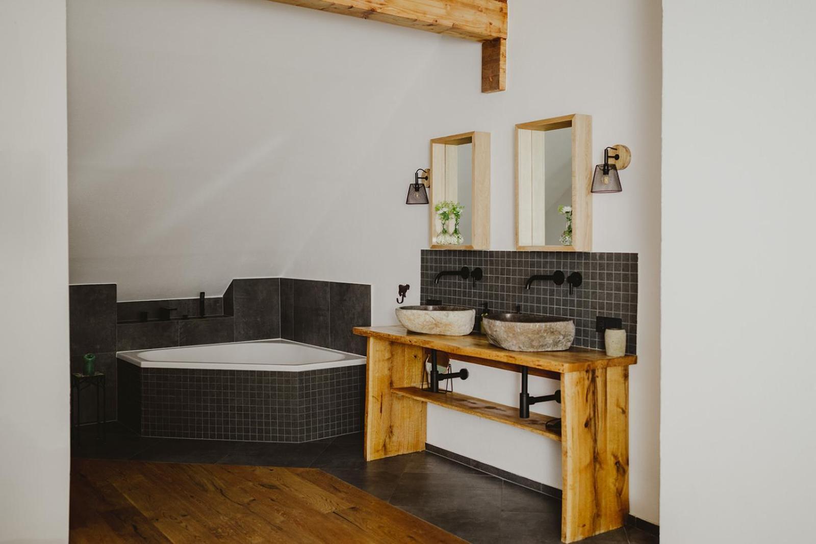 Alte Baeckerei Appartement Bescheid Buitenkant foto