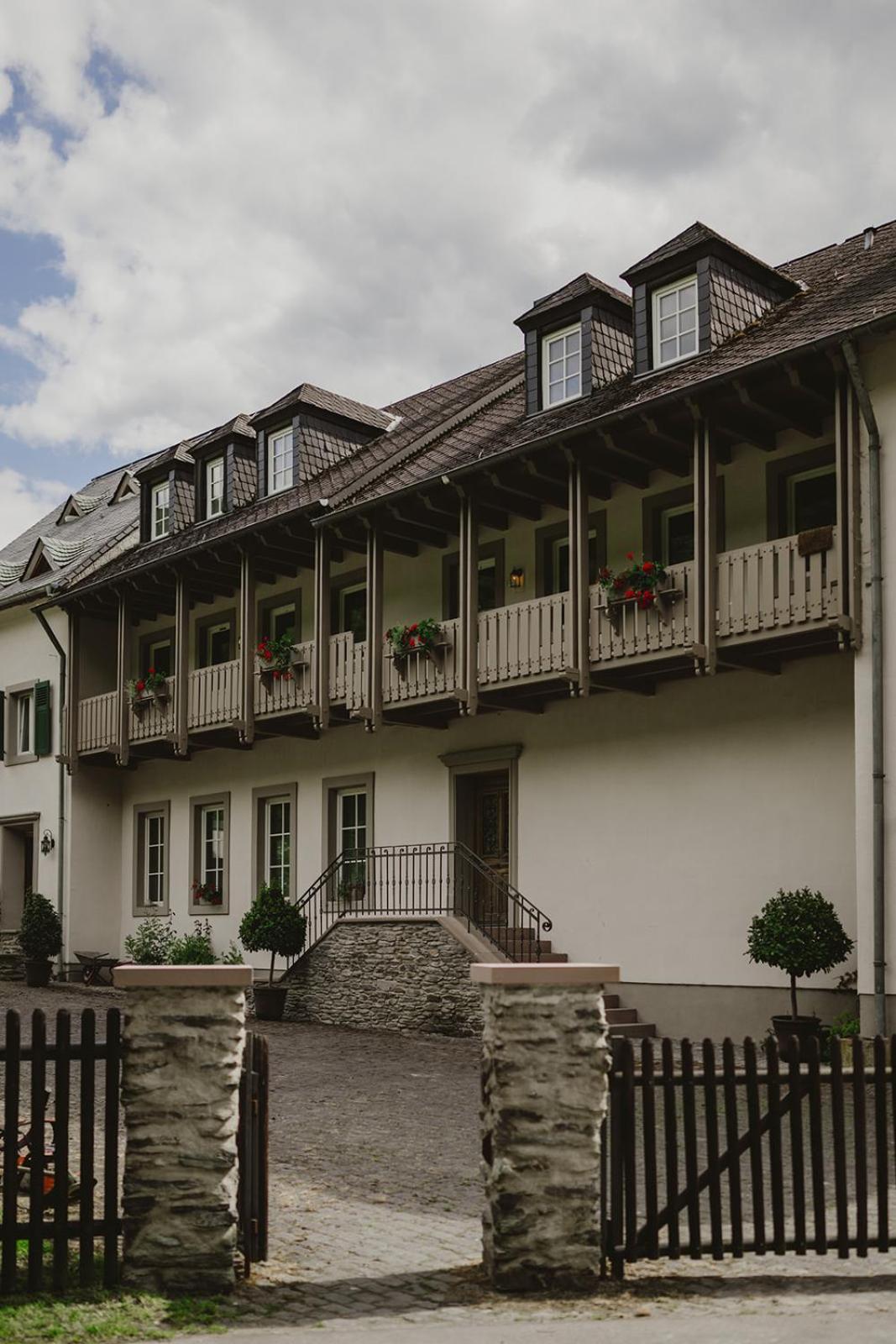 Alte Baeckerei Appartement Bescheid Buitenkant foto