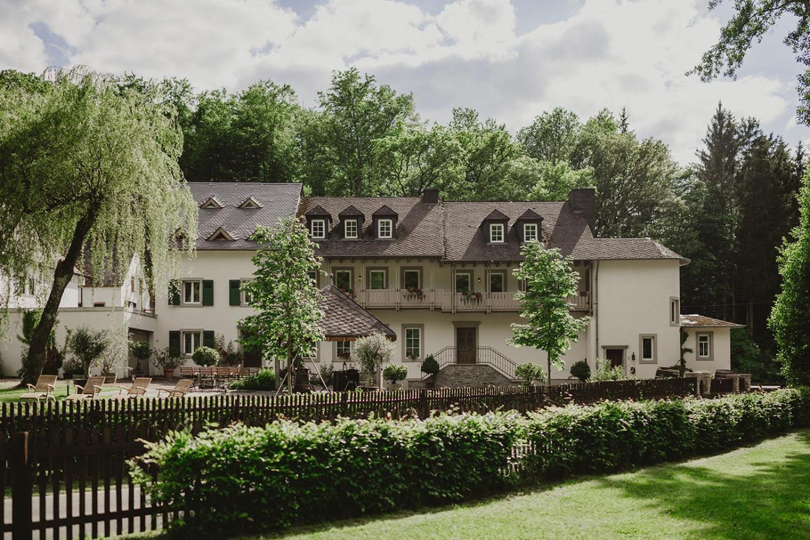 Alte Baeckerei Appartement Bescheid Buitenkant foto